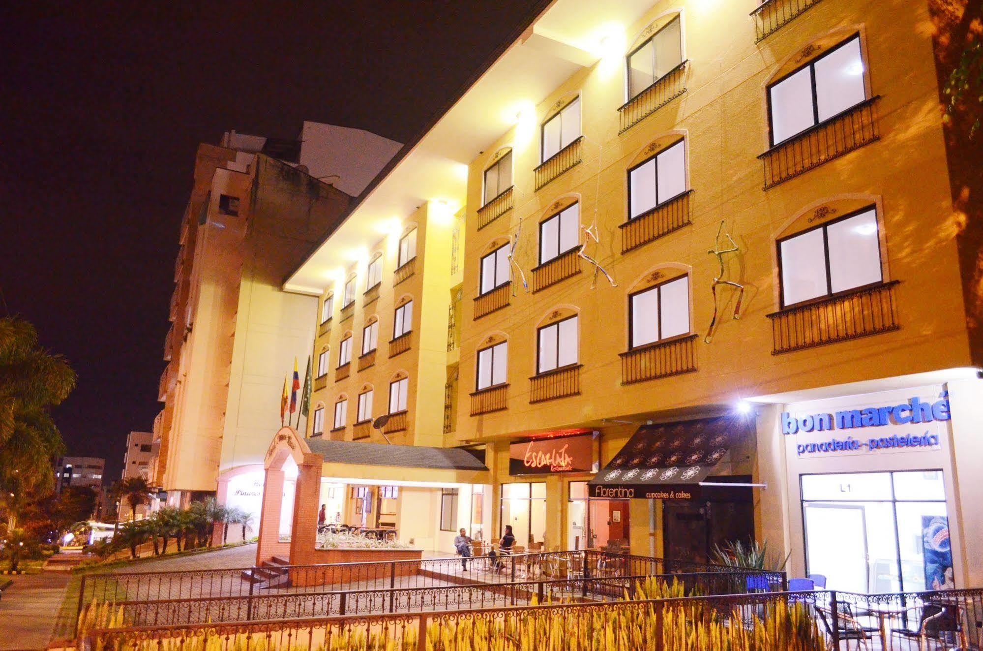 Hotel Pinares Plaza Pereira Exterior foto